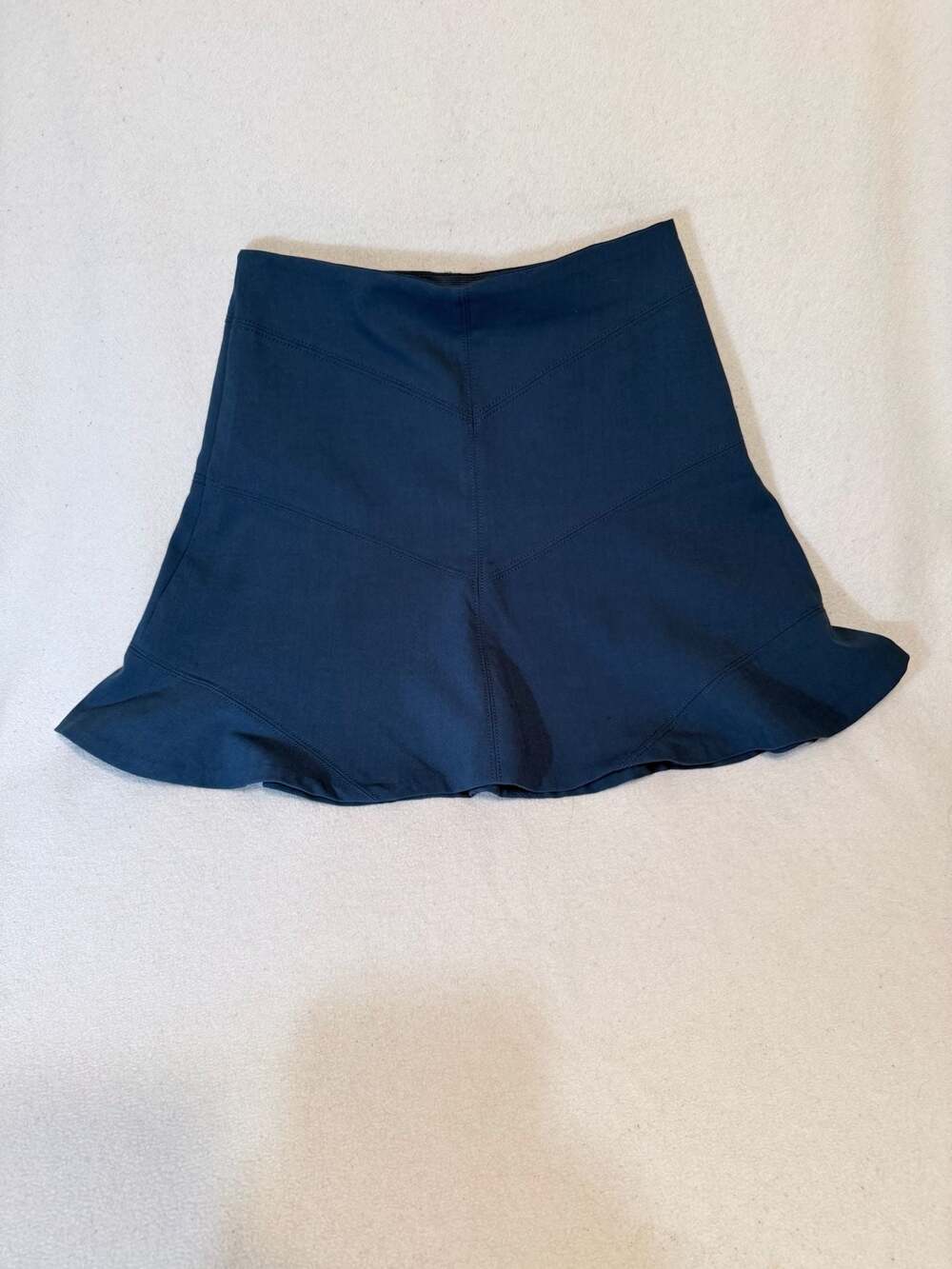 Minimalist Cottage Glam Preppy Ann Taylor LOFT Navy Blue Flounce Hem Mini Skirt